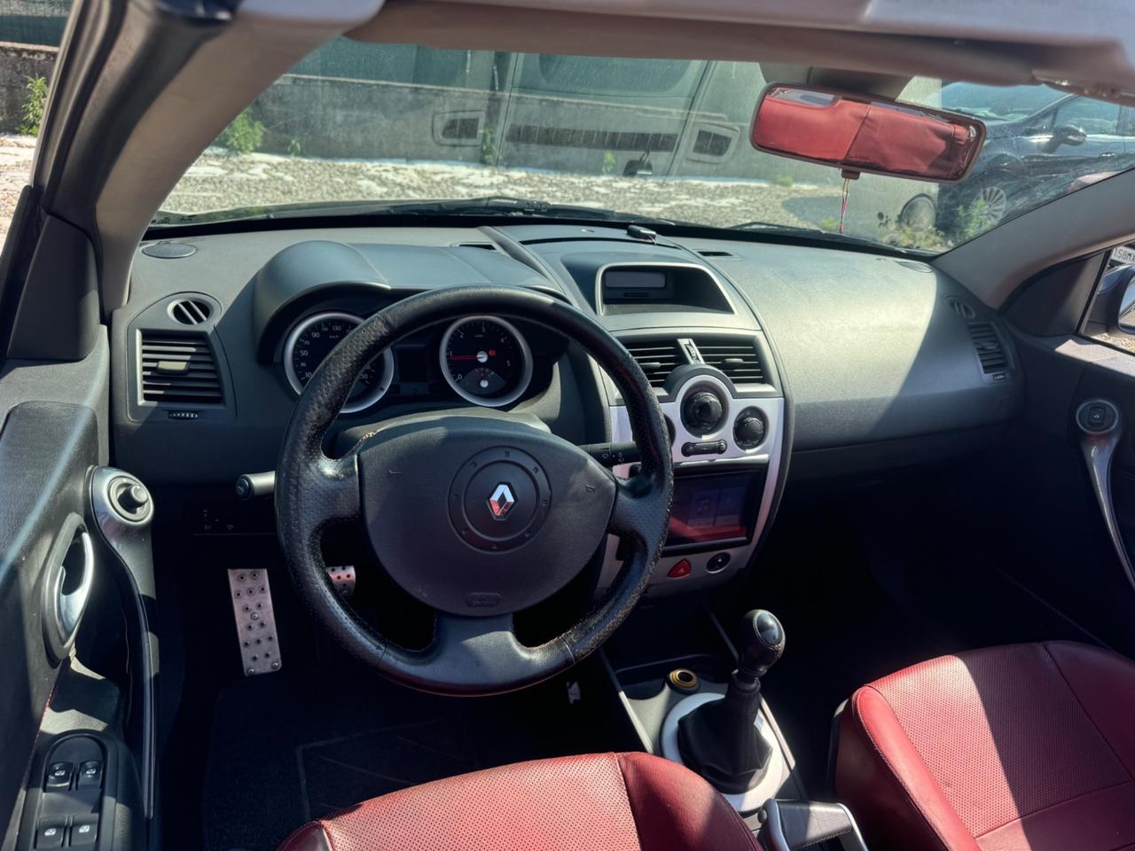 Renault Mégane C-C 1.9 dCi/130CV Luxe Dynamique