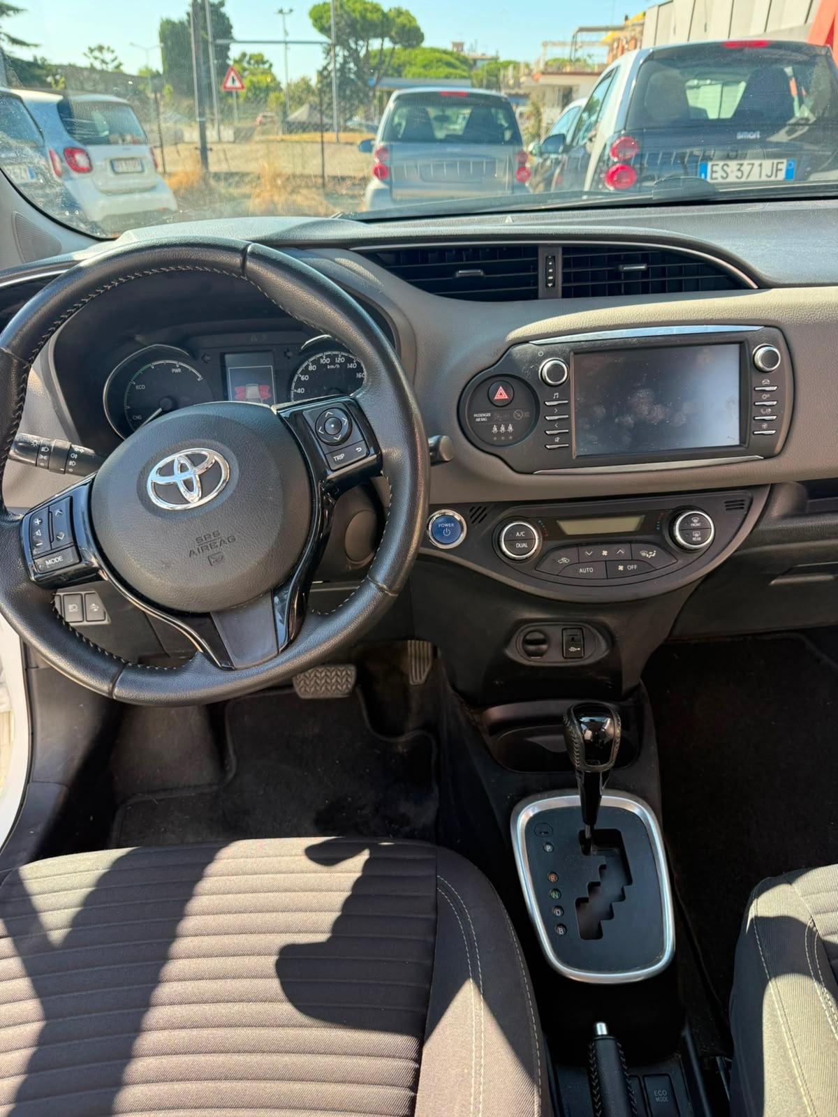 Toyota Yaris 1.5 Hybrid 5 porte Business