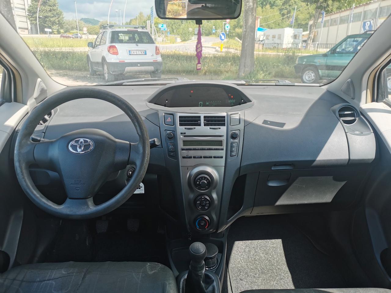 Toyota Yaris 1.0 OK NEOPATENTATI
