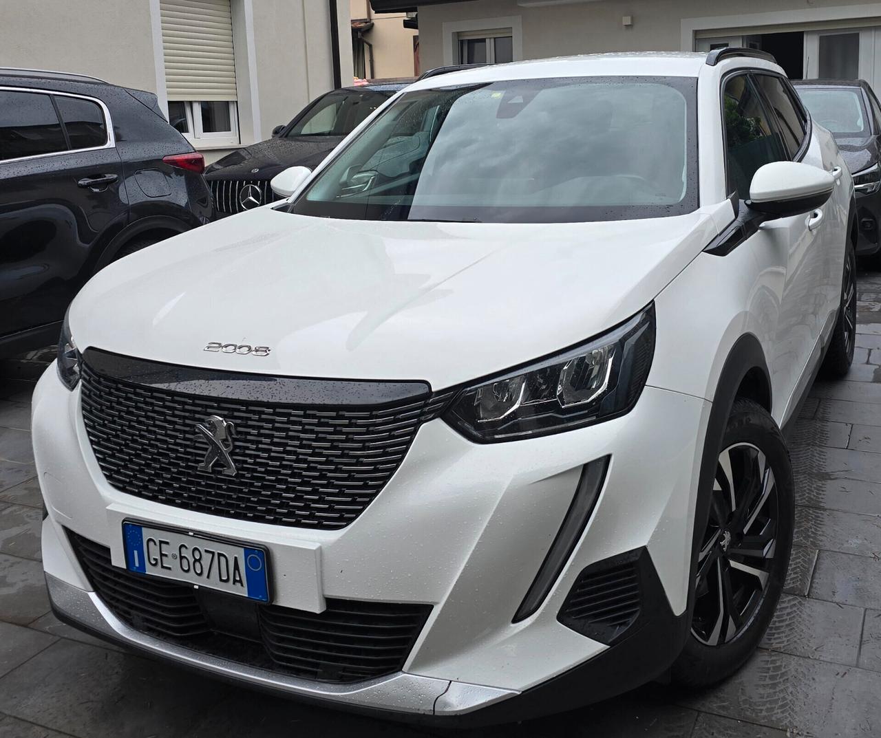 Peugeot 2008 BlueHDi 130 S&S EAT8 Allure Pack