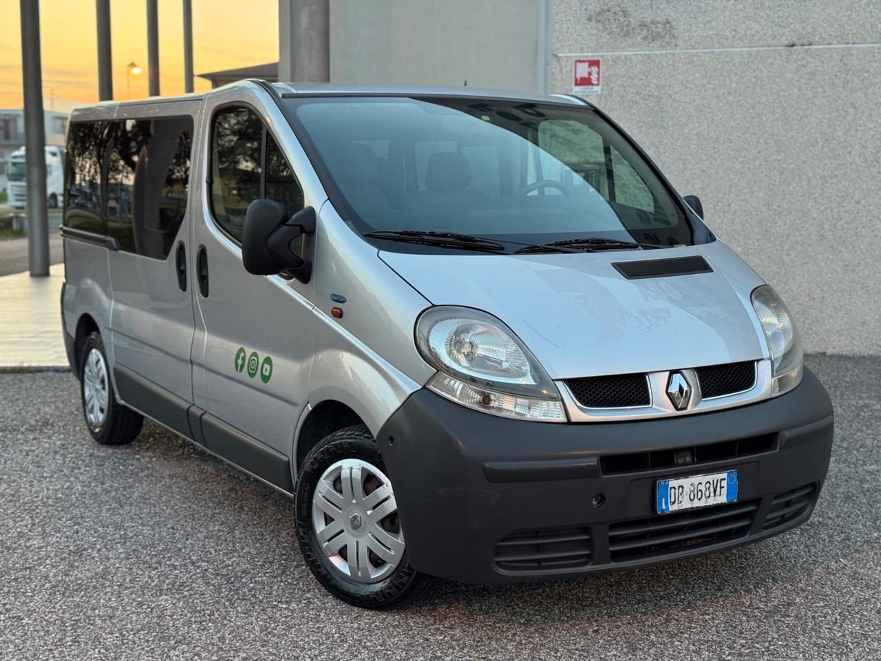 Renault Trafic T29 1.9 dCi/100cv 9 Posti