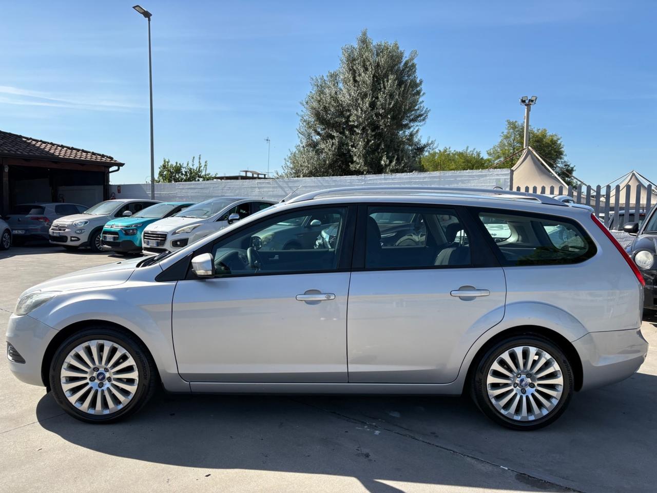 Ford Focus 1.6 gpl titanium