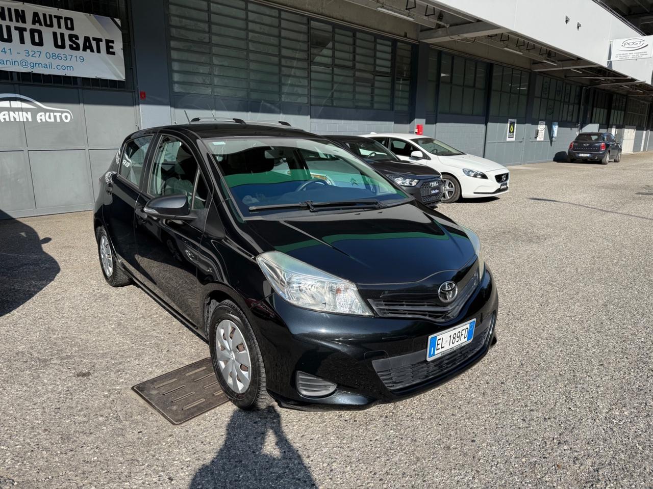 Toyota Yaris 1.0 5 porte Lounge