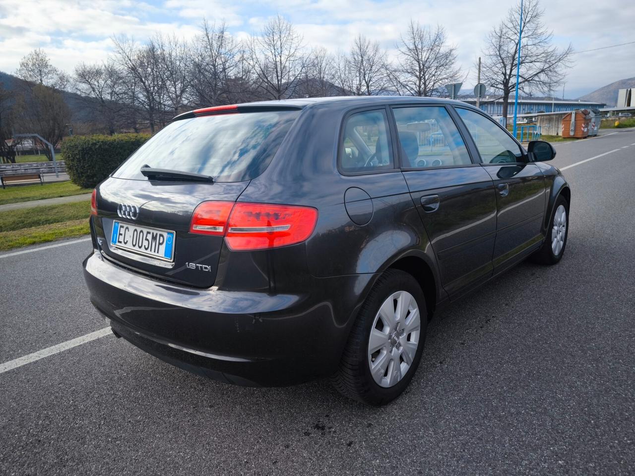 AUDI A3 1,6 TDCI- AMBITION- 90CV- OK NEOPATENTATI
