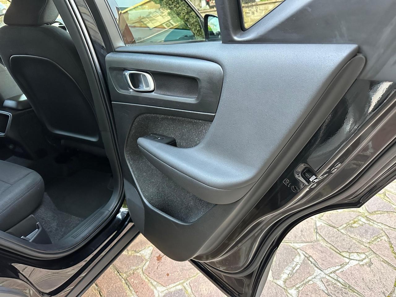 Volvo XC40 D3 Geartronic Business Plus
