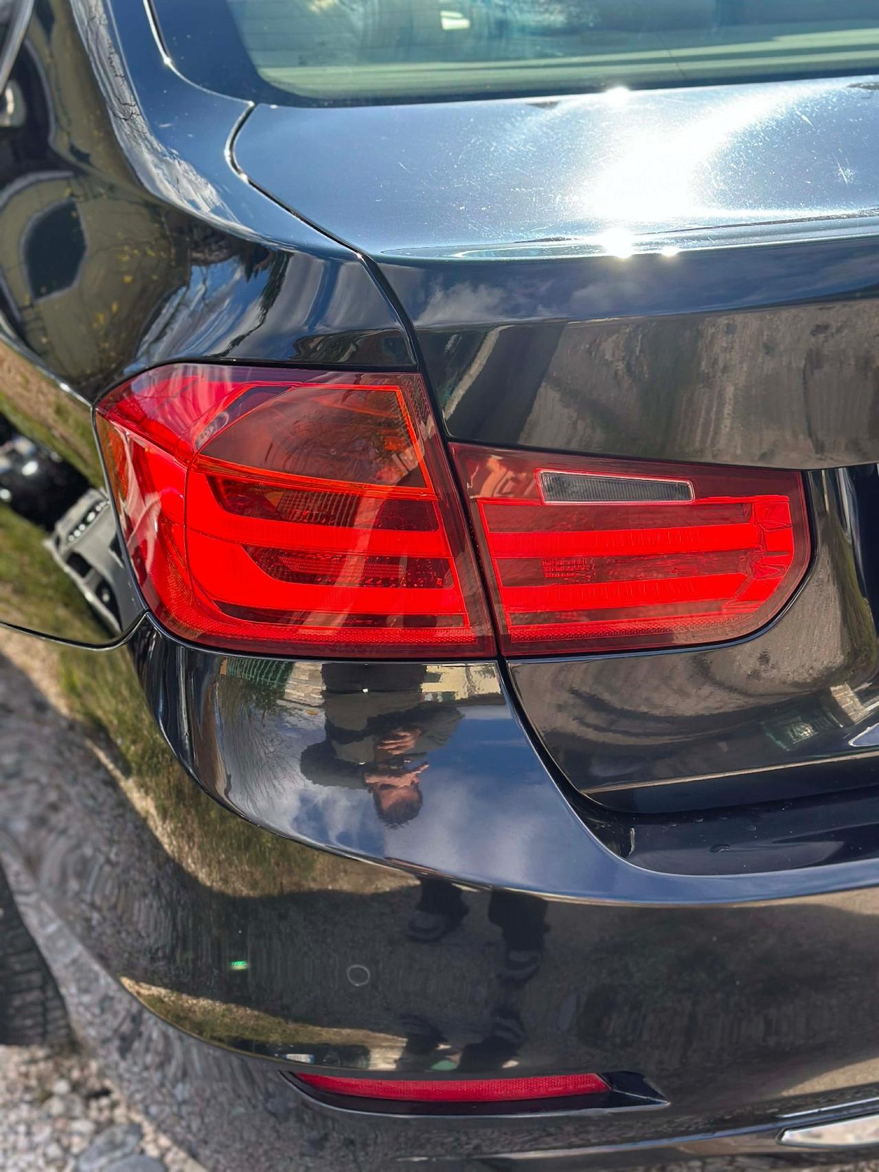 Bmw 320d xDRIVE LUXURY KMCERT UNICOPR KMCERT