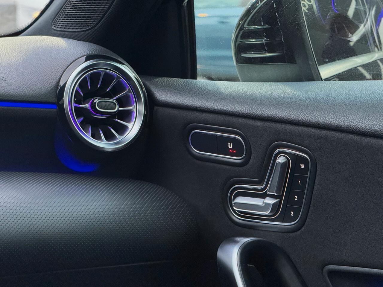 Mercedes-Benz A 180 d 2.0 Premium AMG TETTO LUCI