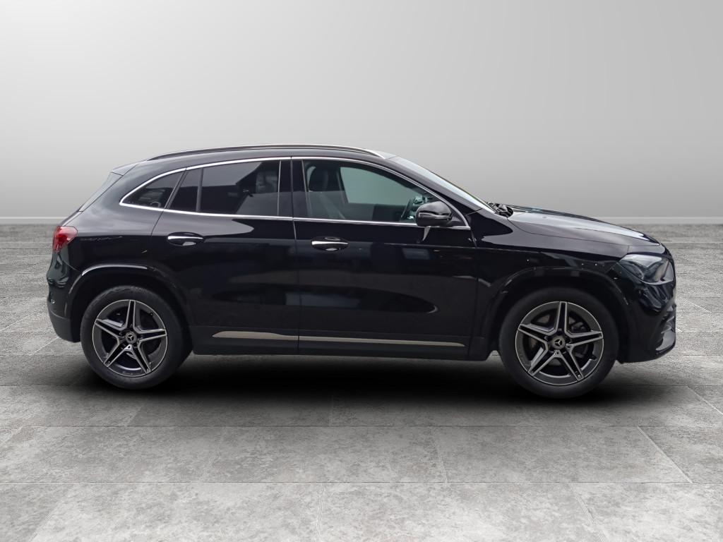 Mercedes-Benz GLA-H247 2023 - GLA 180 d AMG Line Advanced Plus auto