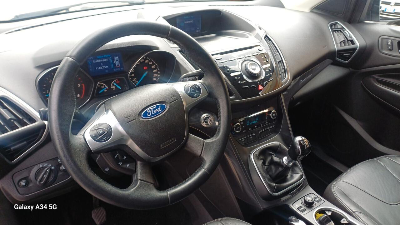 Ford Kuga 2.0 TDCI 140 CV 4WD Titanium