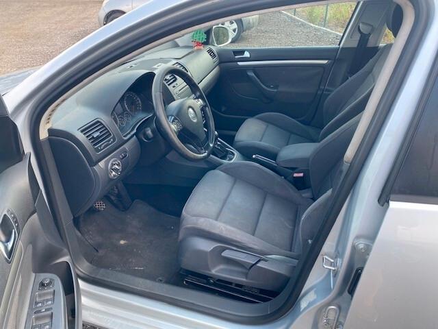 Volkswagen Golf 1.9 TDI 5p. Sportline