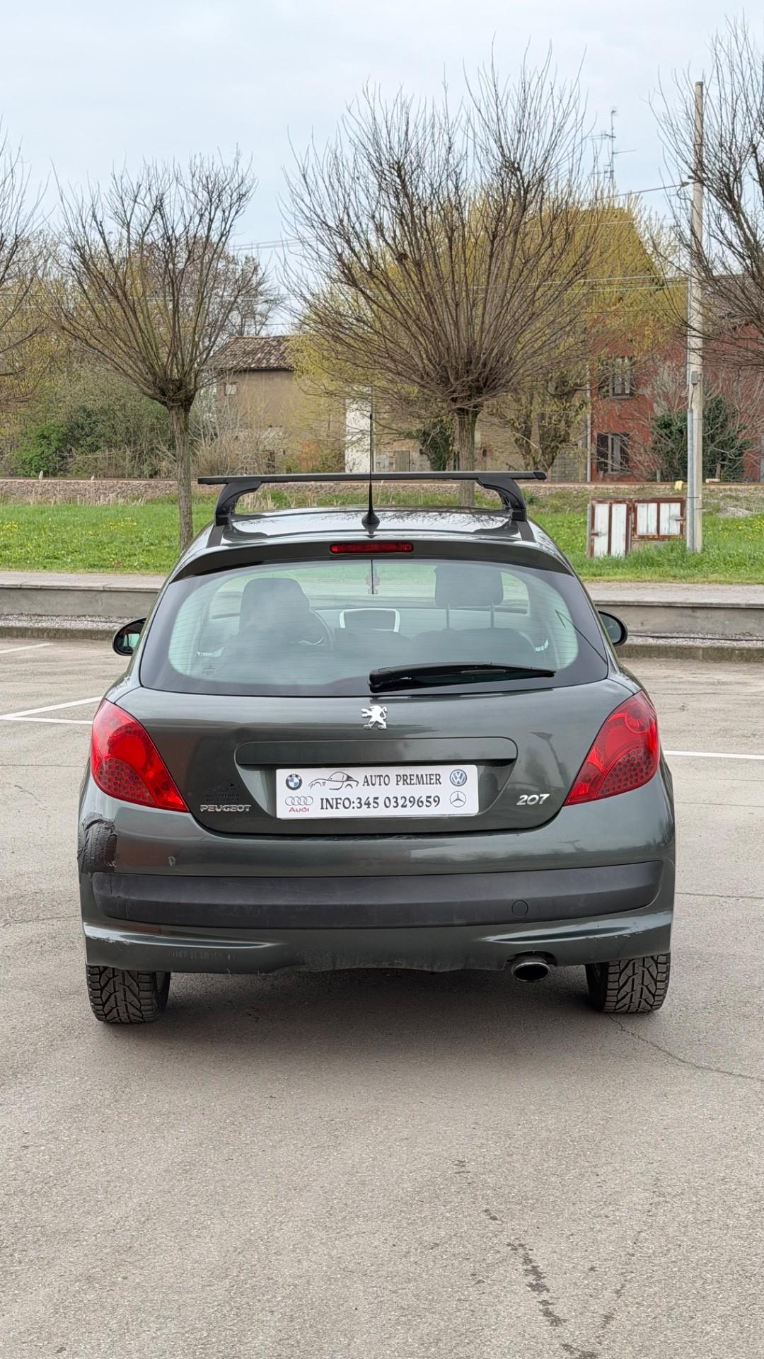 Peugeot 207 1.6 HDi 90CV 3p. XS si neopatentati