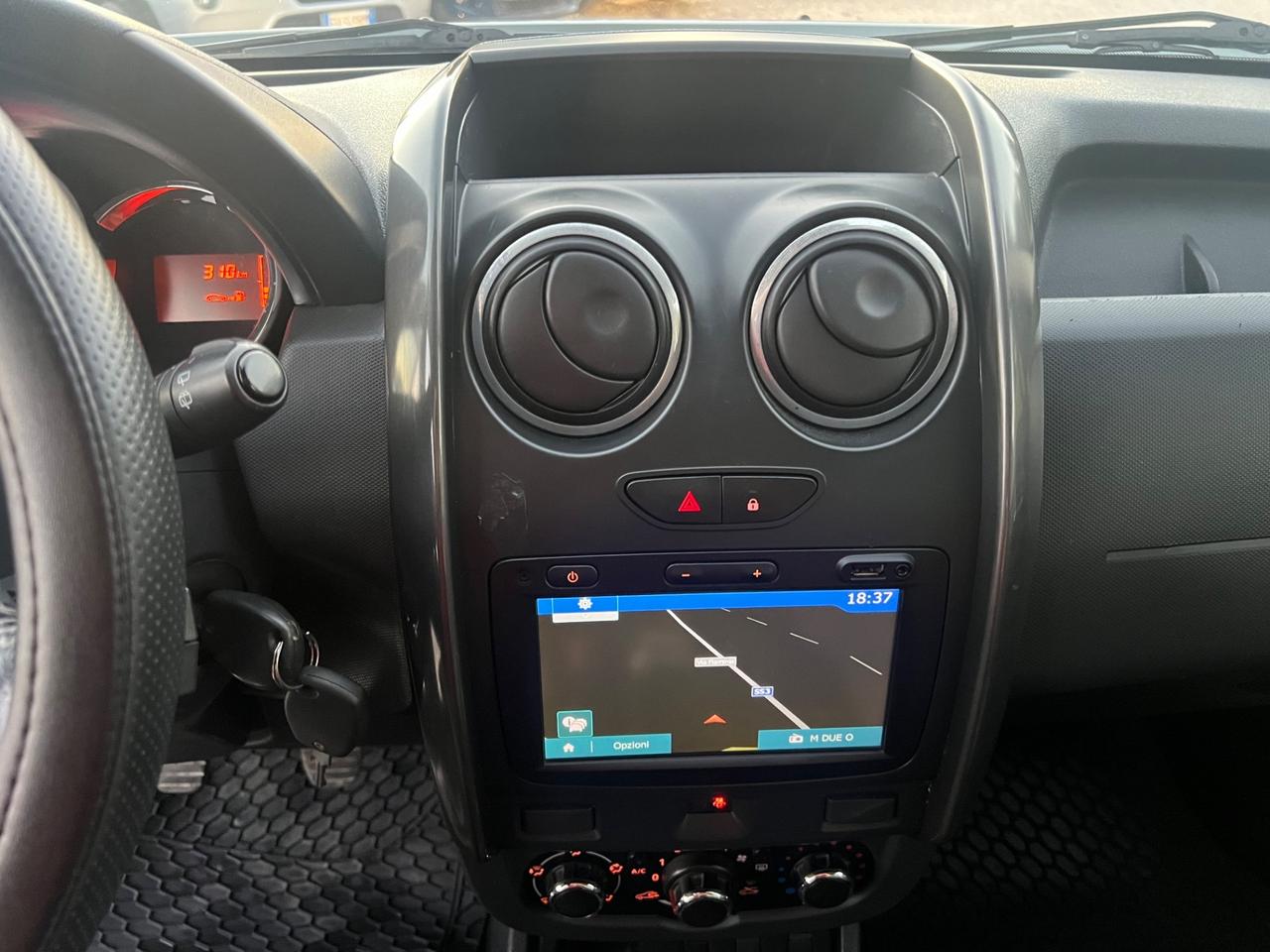 Dacia Duster 1.5 dCi Lauréate EURO6 PERMUTE RATE GARANZIA