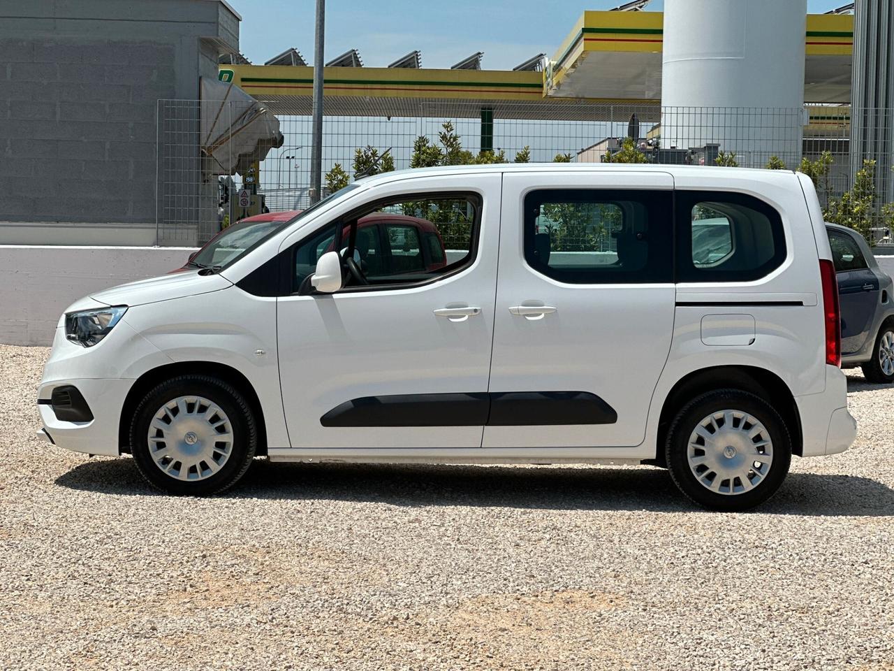 Opel Combo Life 1.5D Advance 5P. N1