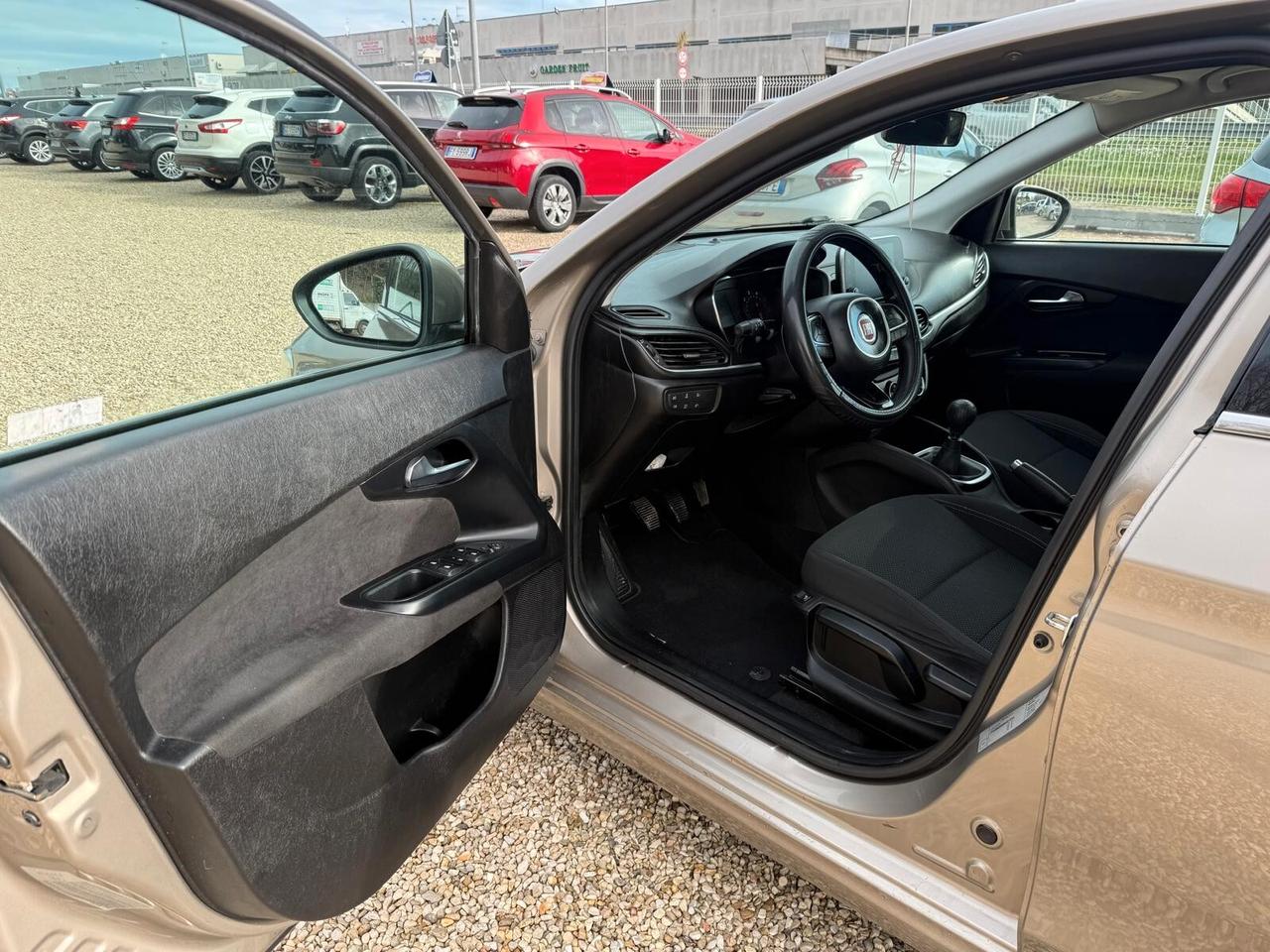 Fiat Tipo 1.6 Mjt S&S 5 porte S-Design