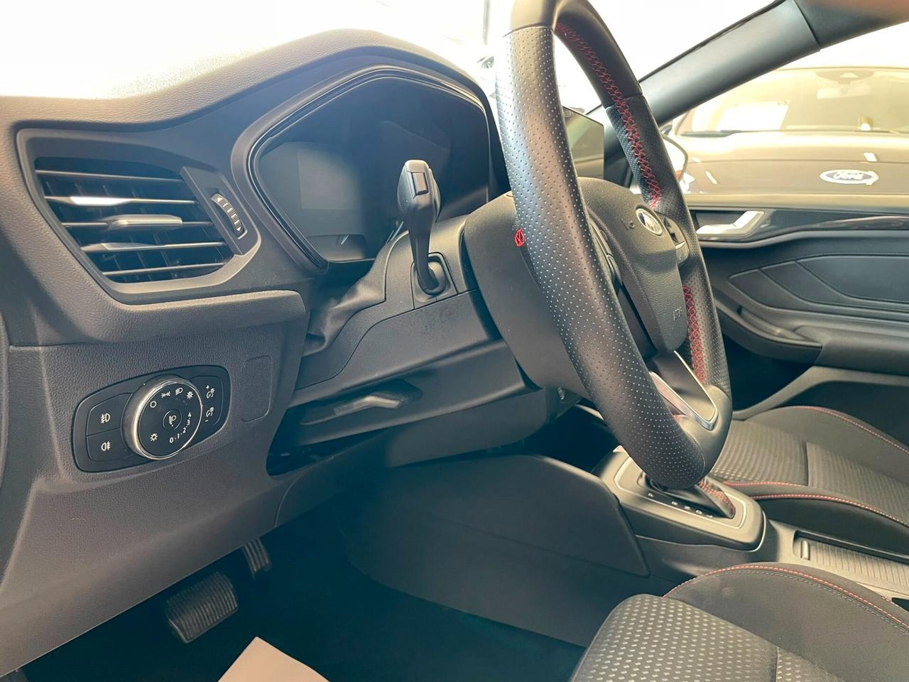 Ford Focus 1.0 EcoBoost Hybrid 155 CV Powershift 5p. ST-Line