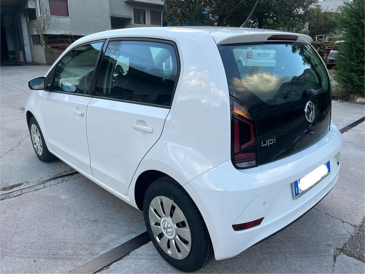 Volkswagen up! 1.0 5p. move up!