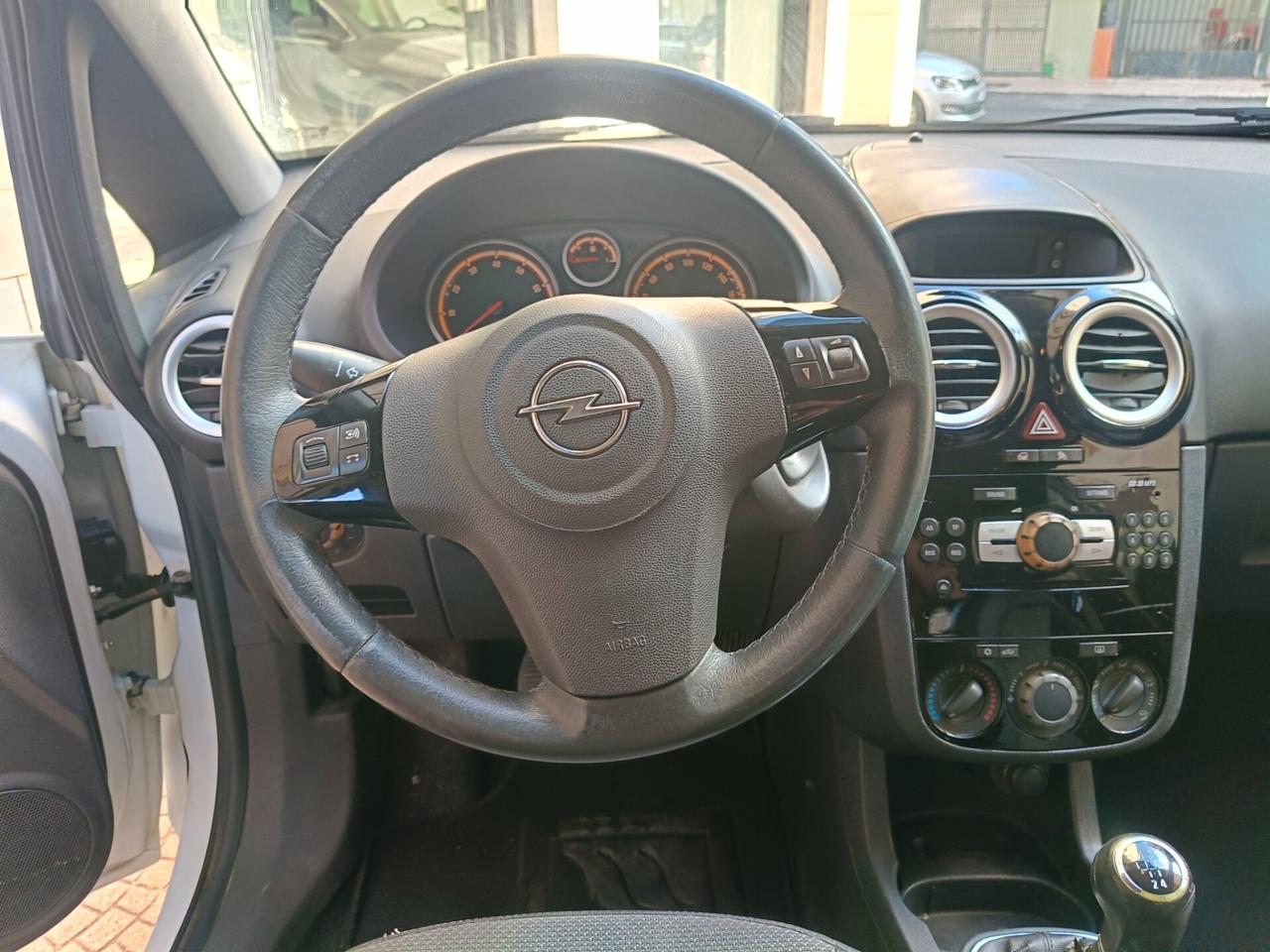 OPEL CORSA 1.2 5 PORTE-NEOPATENTATI-Euro4390