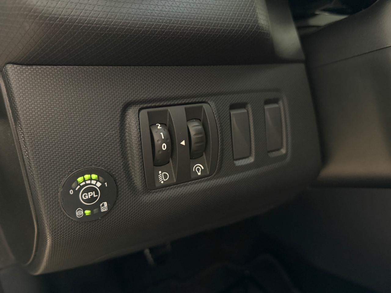 Renault Clio 1.2 75CV GPL 5 porte Wave