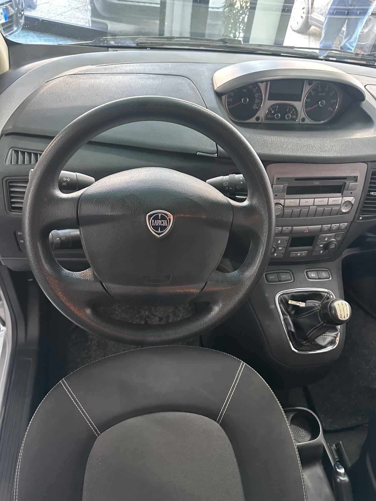 Lancia MUSA 1.3 Mjt 95 CV 5th Avenue