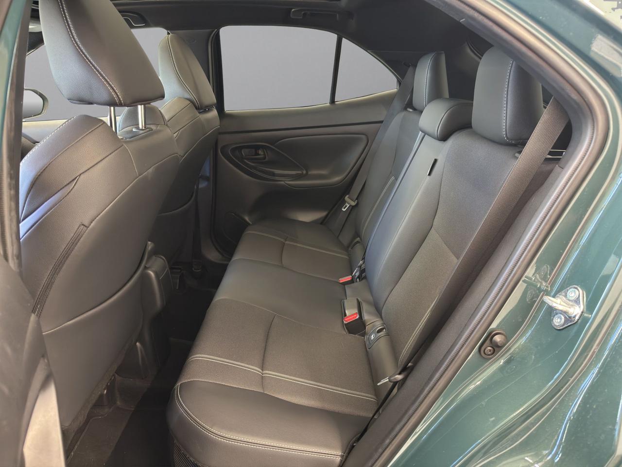 Toyota Yaris Cross 1.5h Lounge Tech awd-i 130cv
