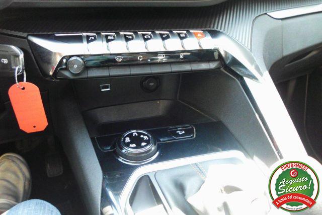 PEUGEOT 3008 BlueHDi 120 S&S BC Business