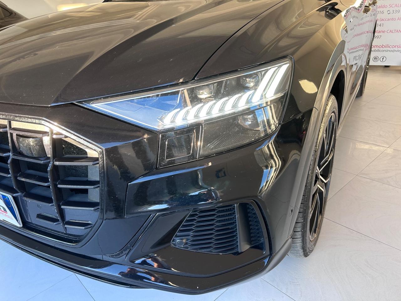 Audi Q8 50 TDI 286 CV quattro Sport black Edition
