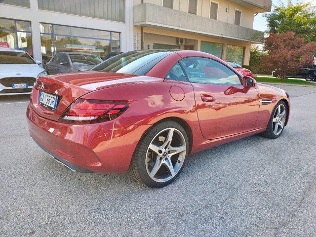 MERCEDES-BENZ SLC 300 Premium