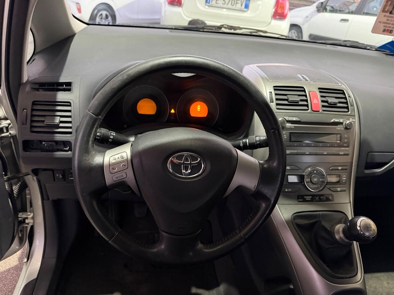 Toyota Auris 1.4 D-4D 5 porte Sol MY'08