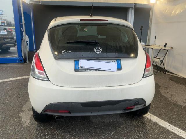 LANCIA Ypsilon 1.2 69 CV 5 porte Gold