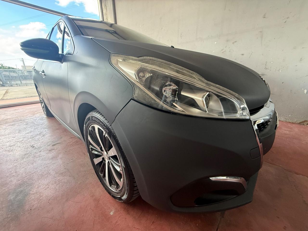 Peugeot 208 PureTech 82 5 porte Allure serie limitata