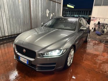 Jaguar XE 2.0 D Turbo 180CV aut. Prestige tetto