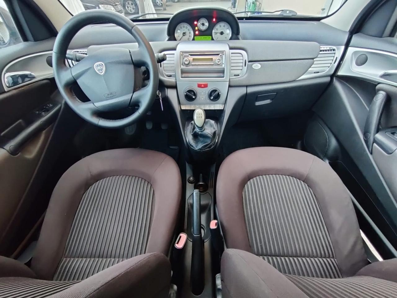 Lancia Ypsilon Benz/GPL