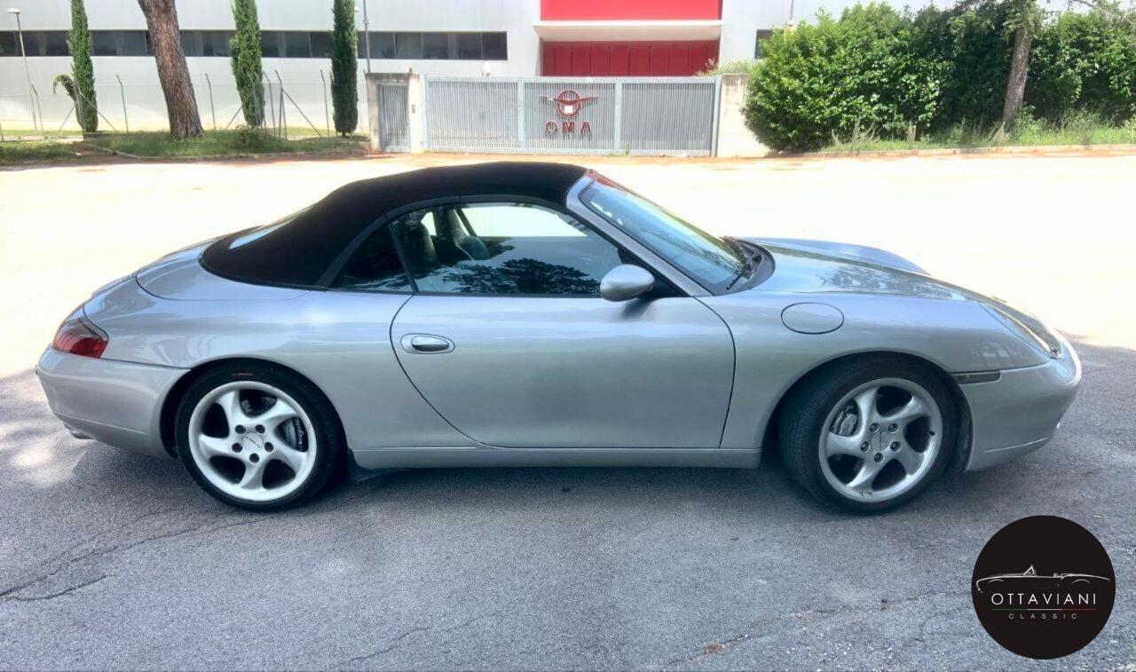 Porsche 911 996 Carrera 4