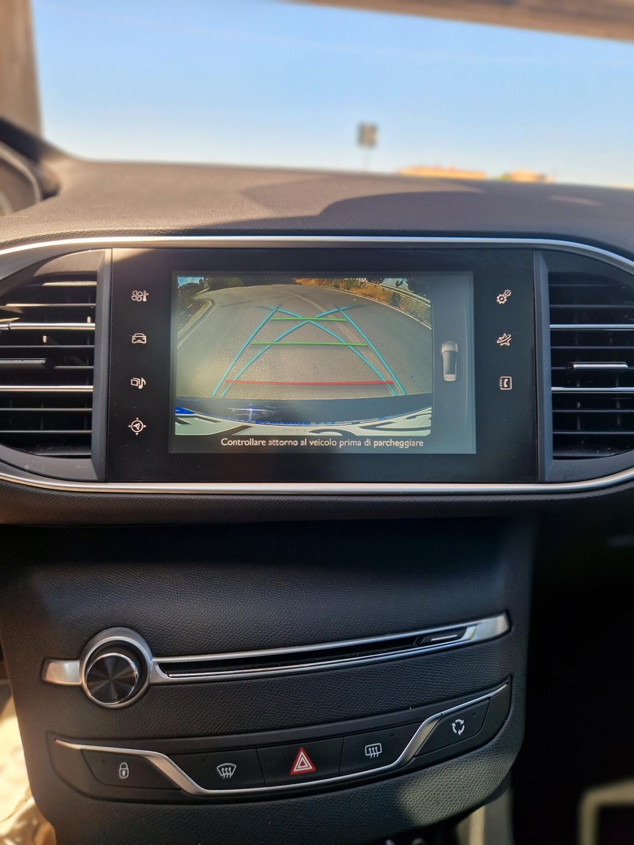 Peugeot 308 BlueHDi 120 S&S Allure