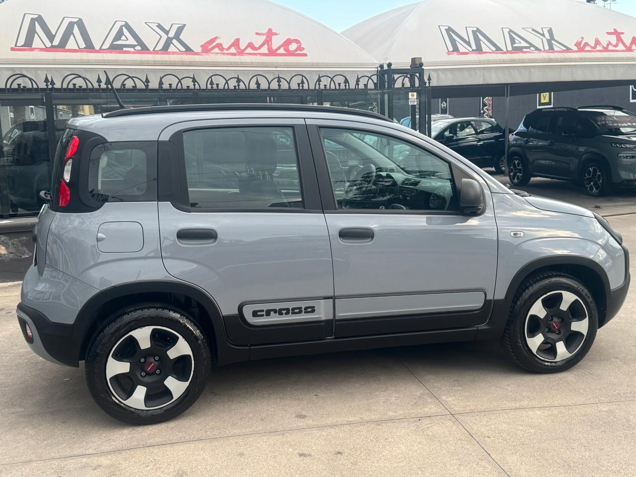 Fiat new Panda 1.2 City Cross
