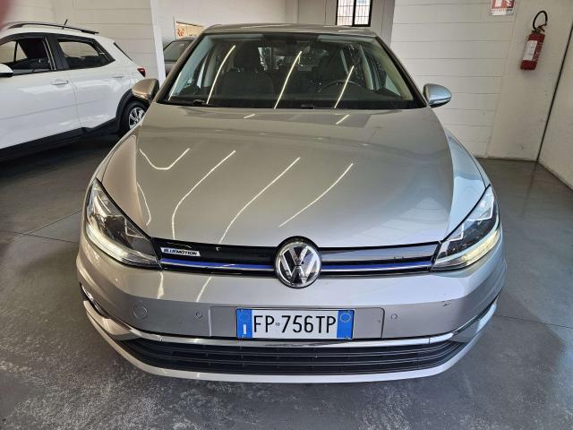 Volkswagen Golf Golf VII 2017 5p 5p 1.4 tgi Executive 110cv