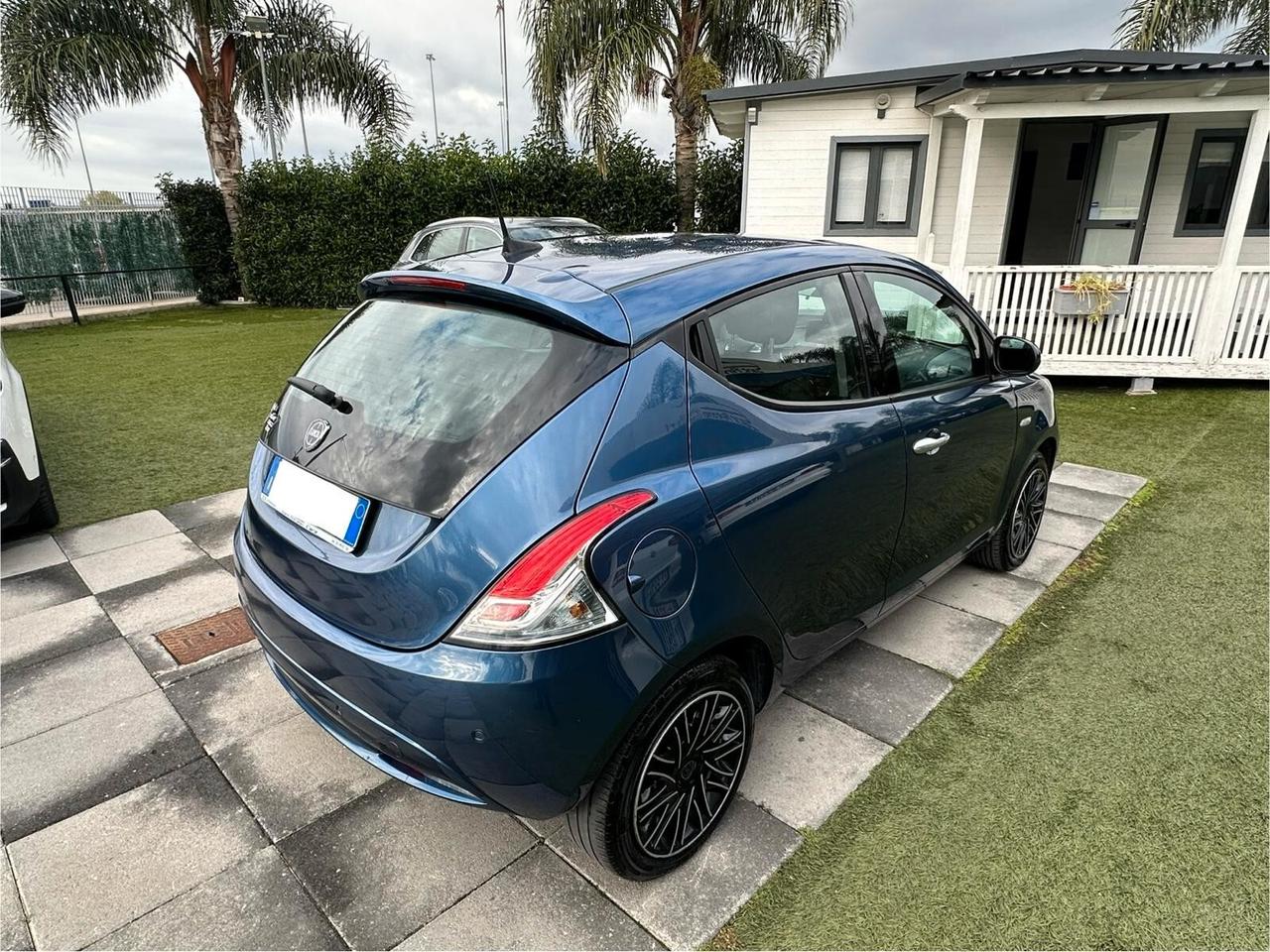 Lancia Ypsilon 1.2 69 CV 5 porte GPL Gold 2022