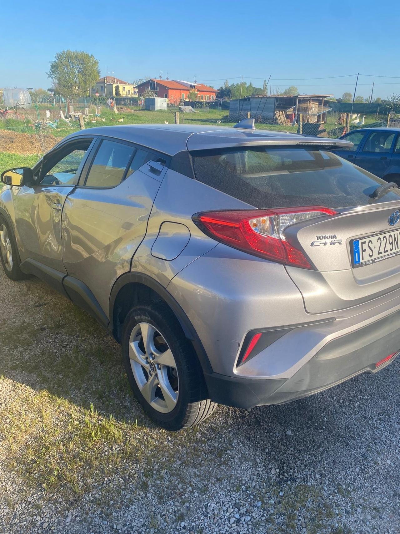 Toyota C-HR 1.8 Hybrid E-CVT Active INCIDENTATA