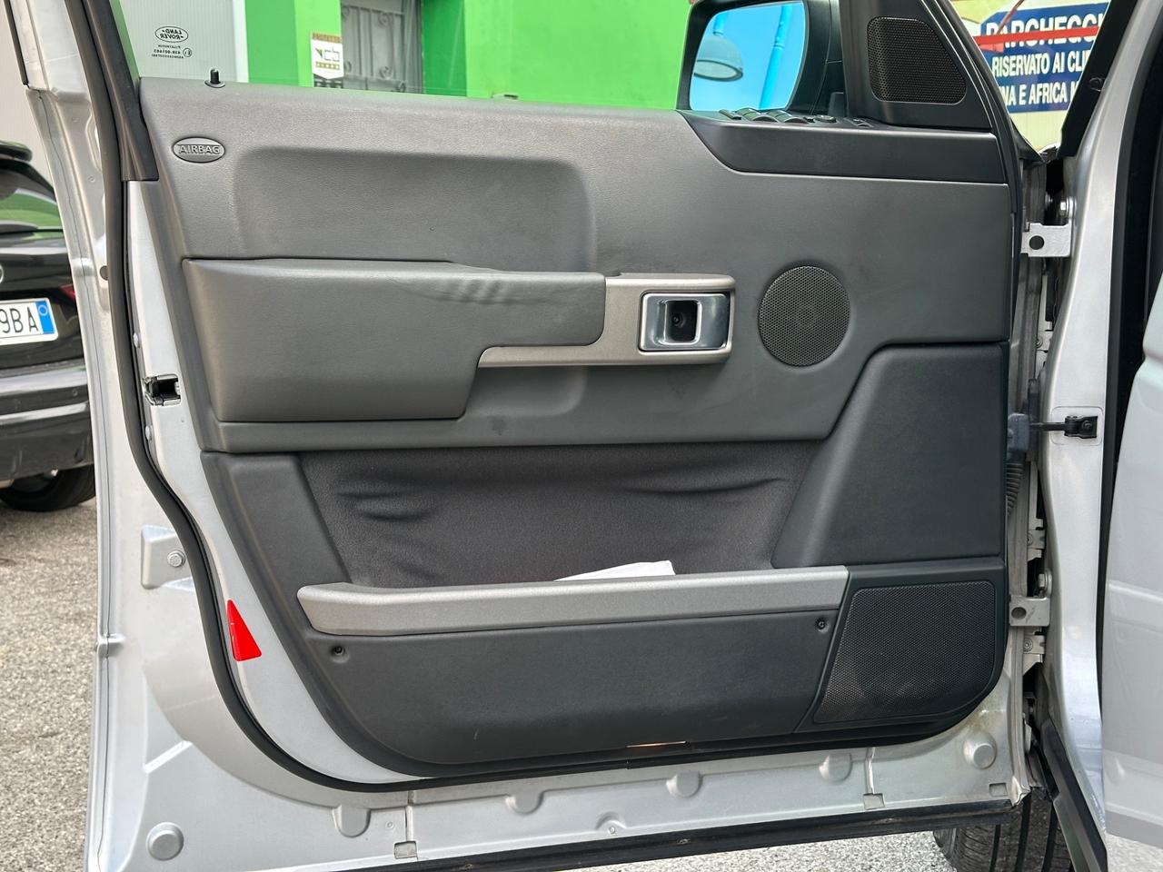 Land Rover Range 3.0 Td6 Neopatentati