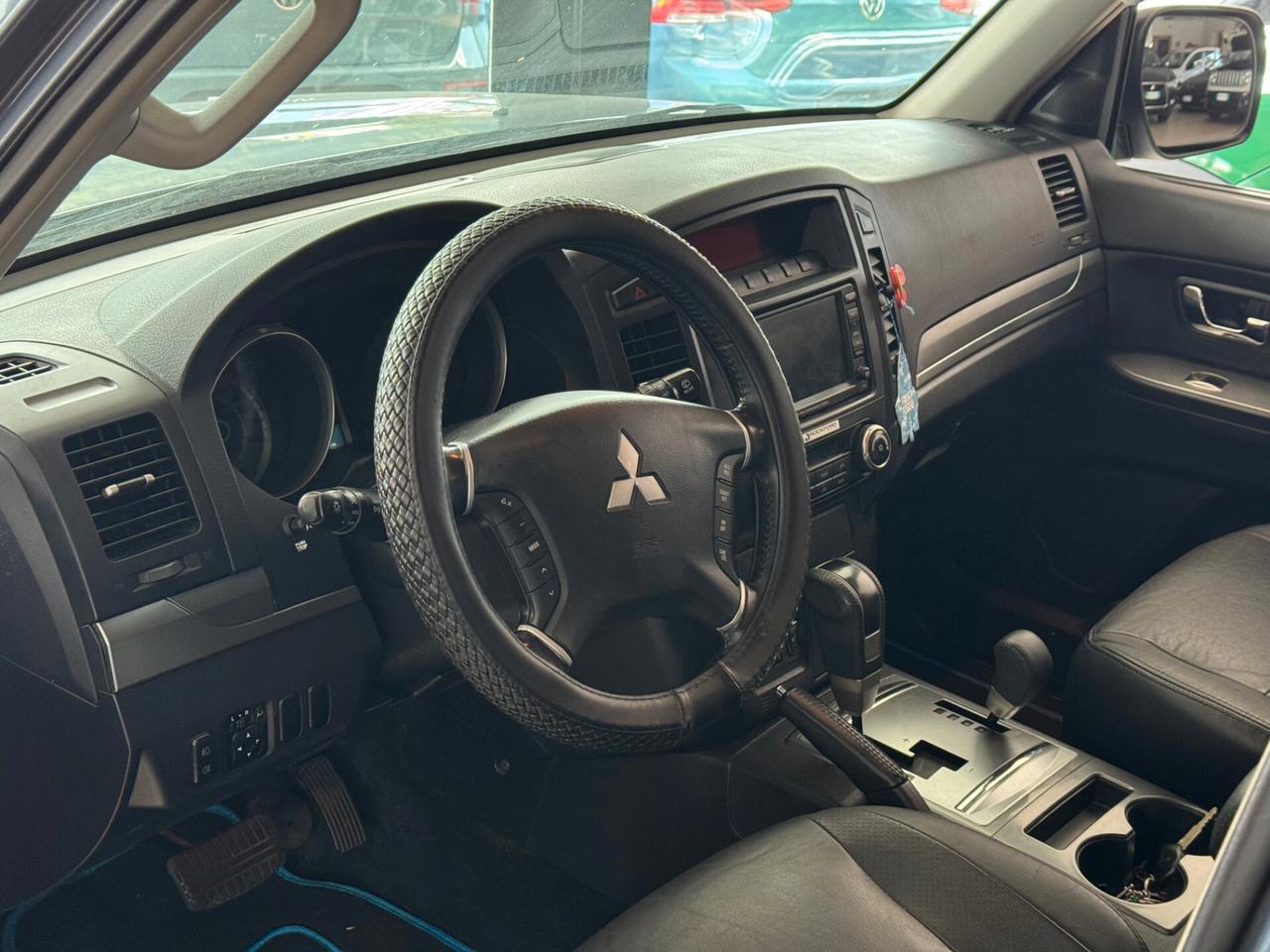 MITSUBISHI PAJERO 3.8cc V6 24V 250CV AUTOMATICO