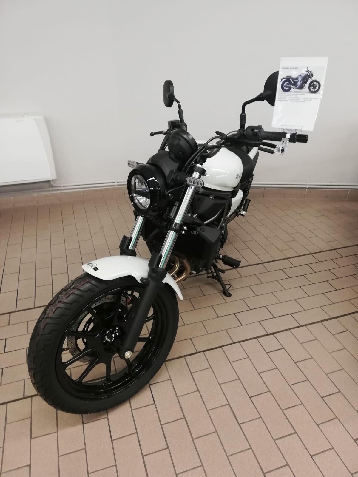 Kawasaki Eliminator 500