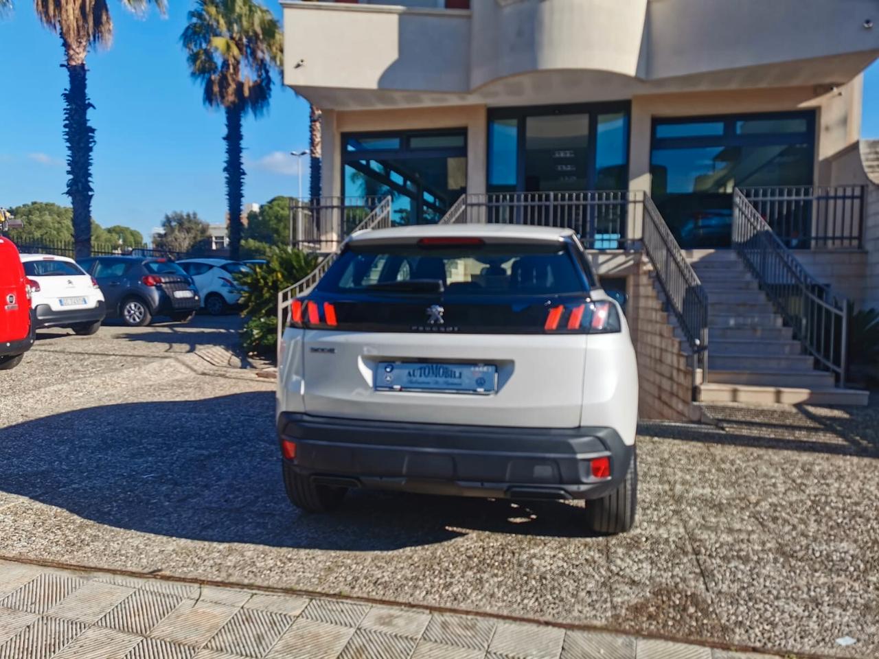 Peugeot 3008 BlueHDi 130 S&S EAT8 Active Pack