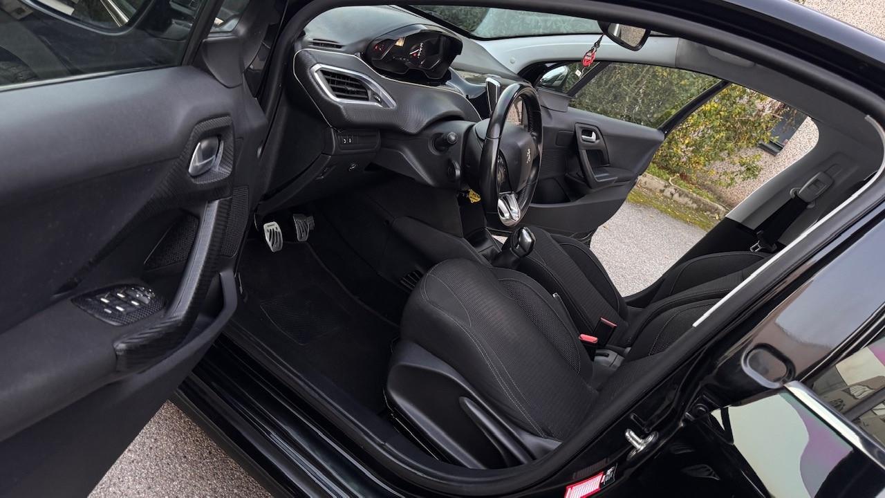 Peugeot 208 PureTech 82 5p. GPL Allure ok neo patentati