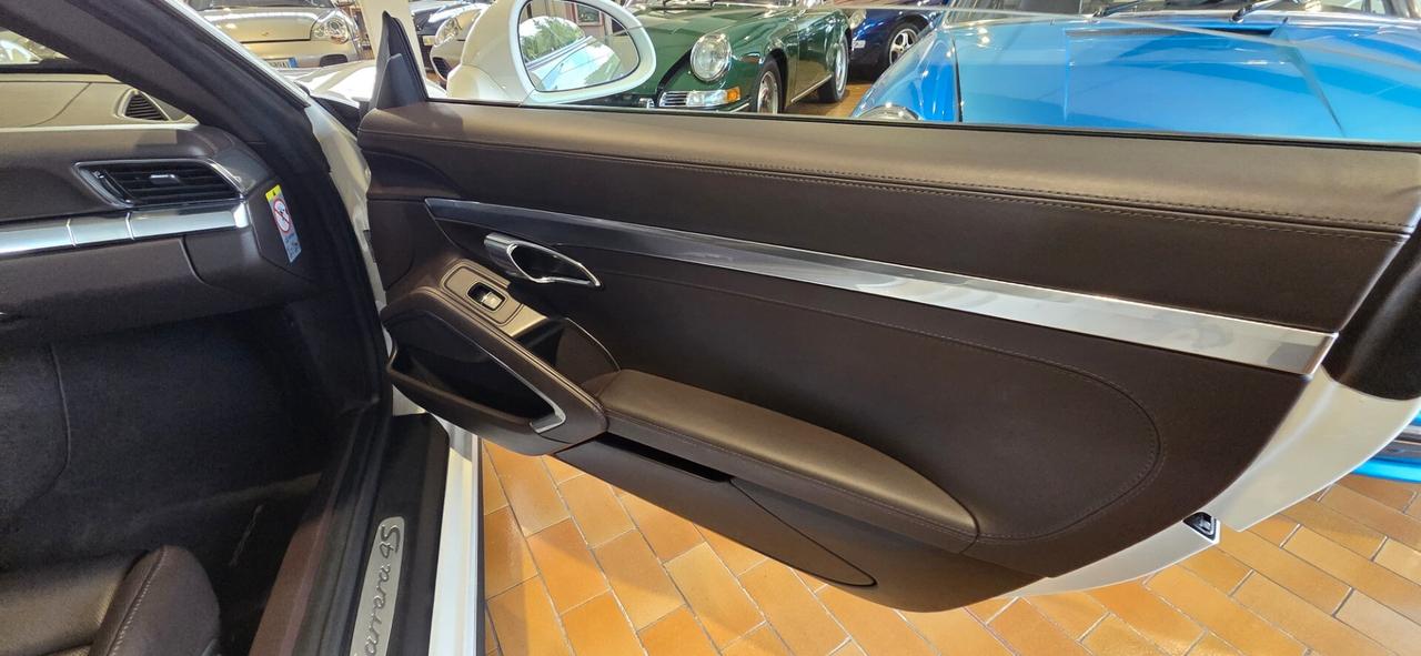 Porsche 911 991 Carrera 4S Cabriolet 3.8 Book service Sport Crono