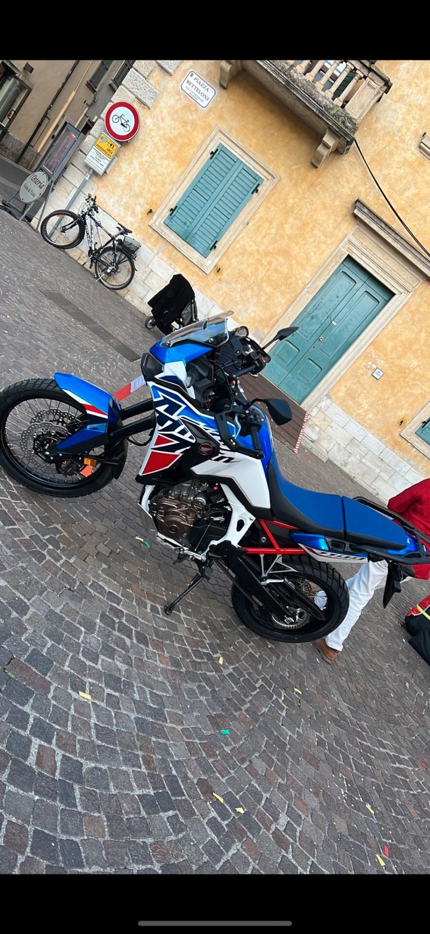 Honda Altro