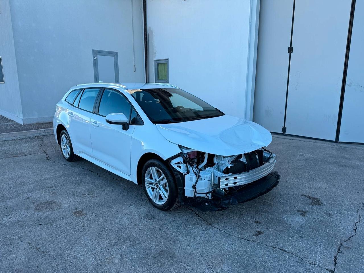 Toyota Corolla Touring Sports 1.8h cvt START - INCIDENTATA