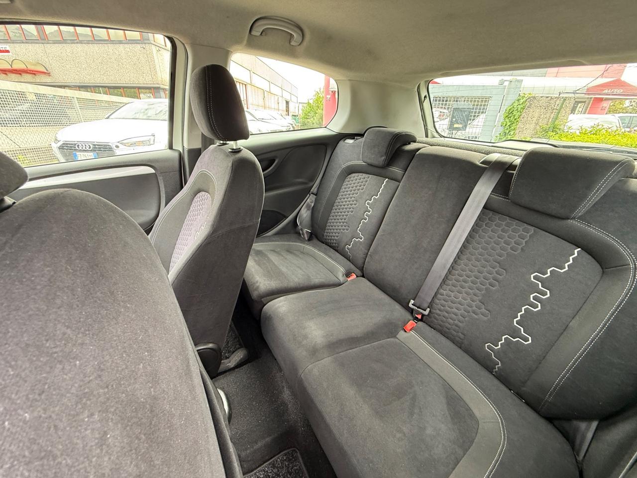 Fiat Punto 1.3 MJT II 75 CV 3 porte Lounge NEO PATENTATI