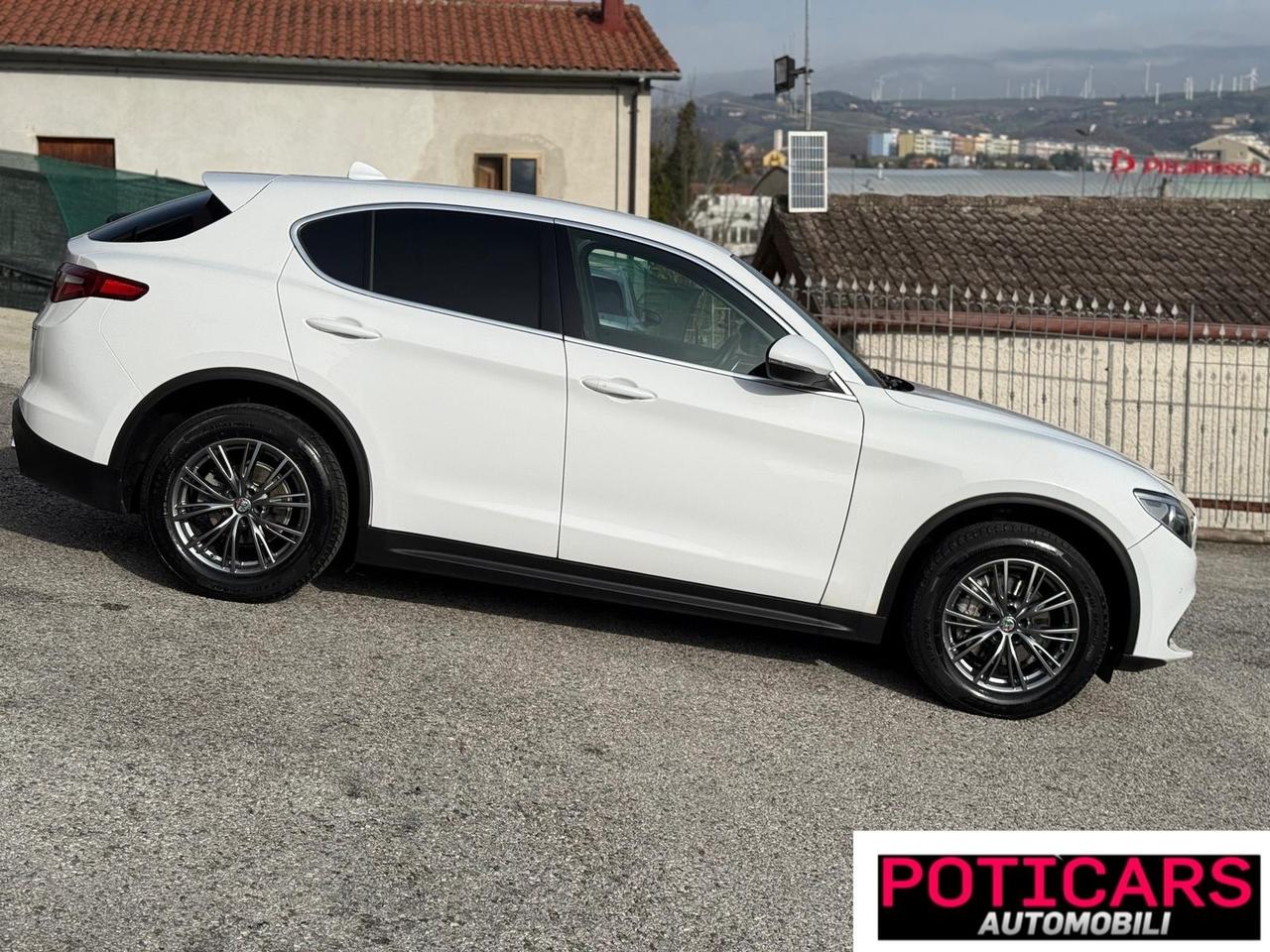 Alfa Romeo Stelvio 2.2 Turbodiesel 210 CV AT8 Q4 Executive