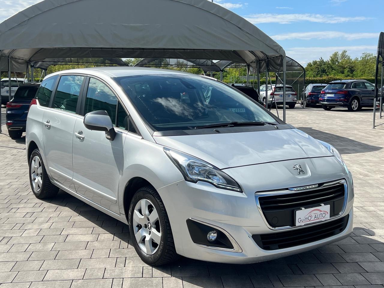 Peugeot 5008 1.6 VTi 120CV 7 POSTI - GANCIO TRAINO