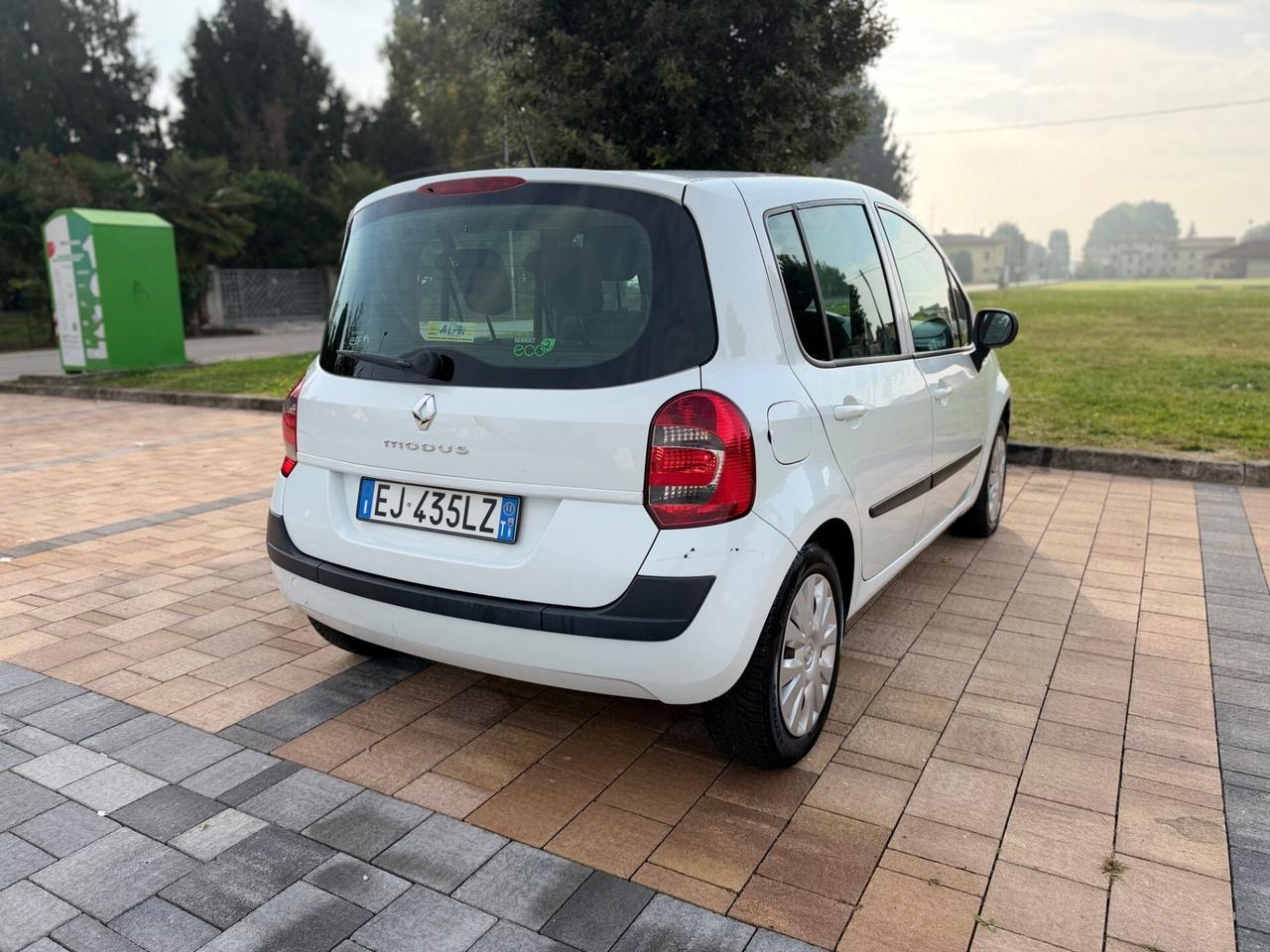 Renault Modus Grand 1.5 dCi 75CV Wave